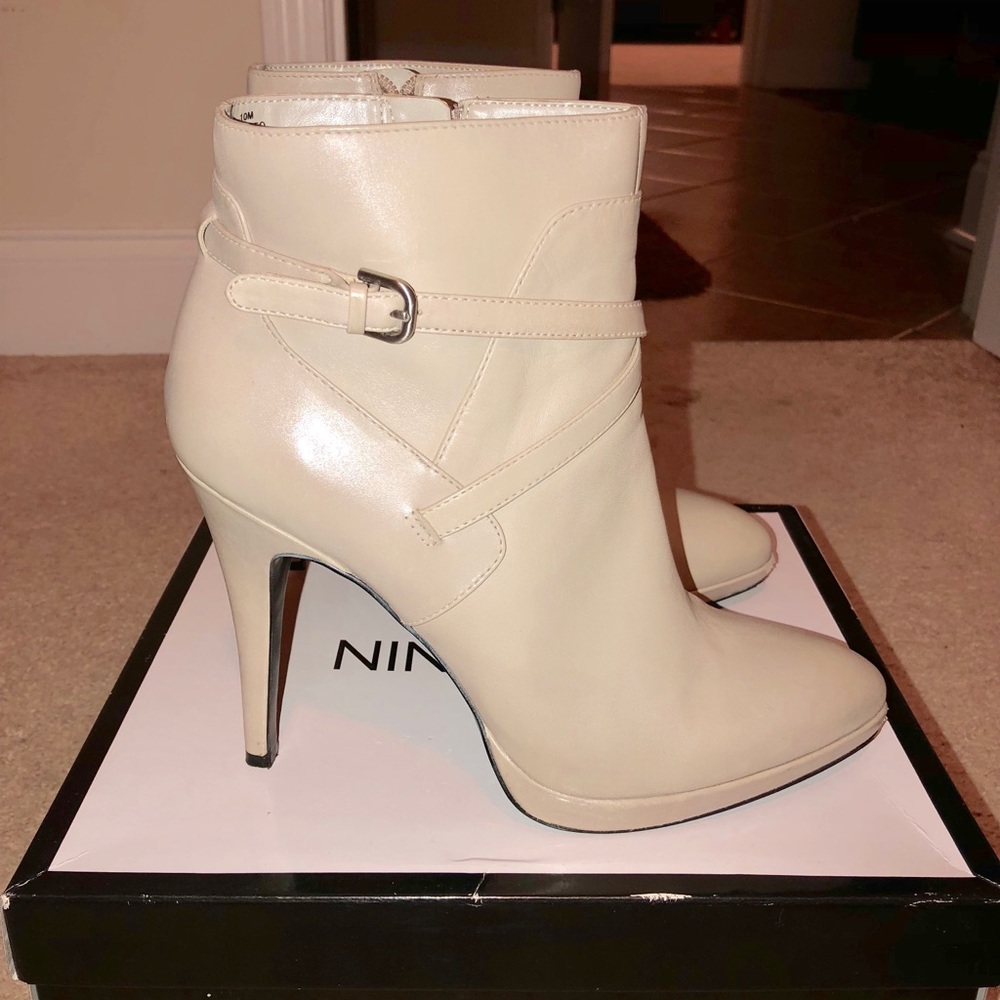 Winter White Nine West Ankle Bootie - CEECEEO